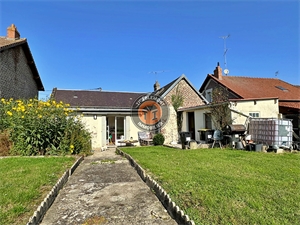 maison-villa à la vente -   02800  CHARMES, surface 65 m2 vente maison-villa - APR736849